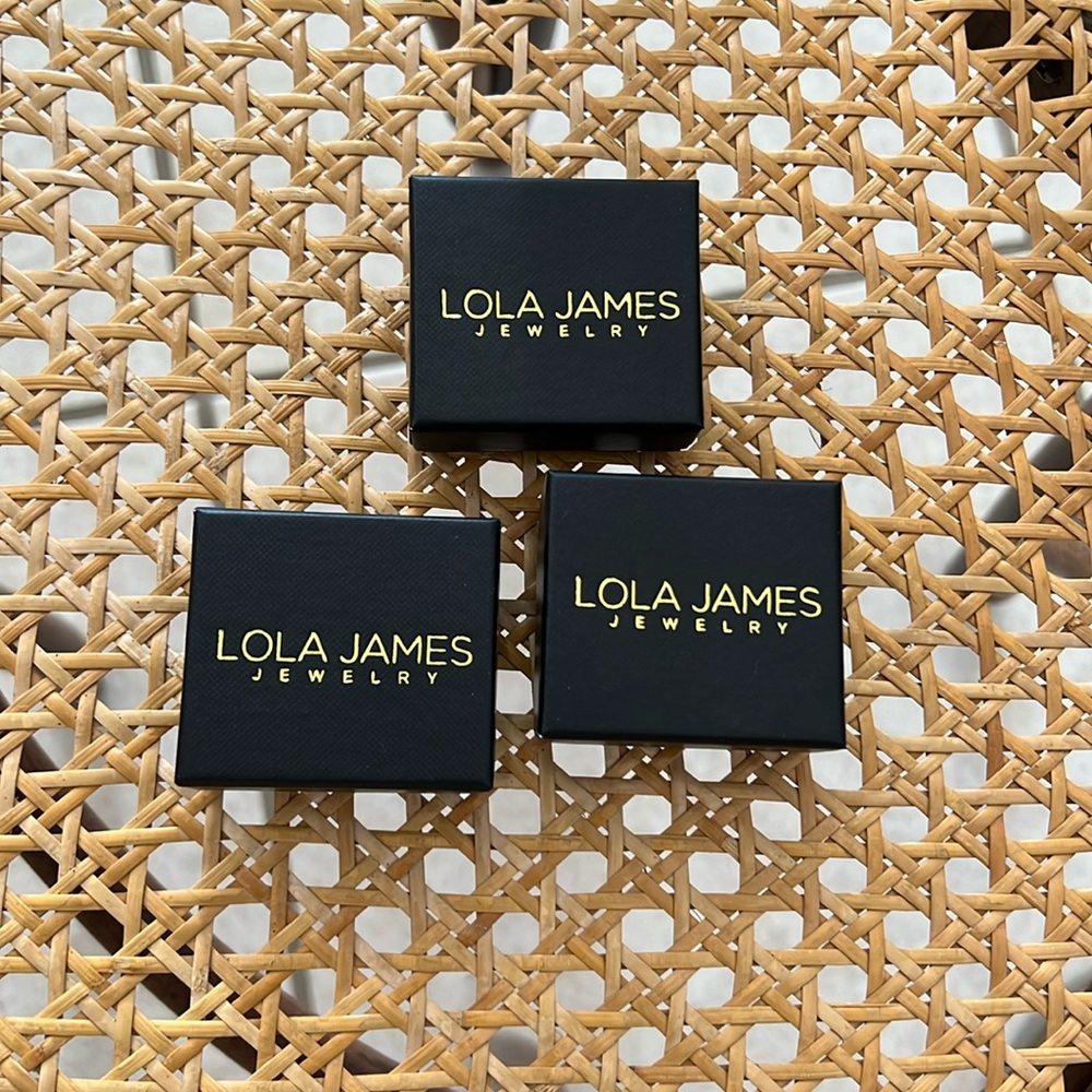 Lola James jewelry 3 boxes 🥰